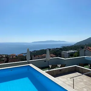 Stella - Heated Rooftop Swimming Pool , Ičići Kroatien